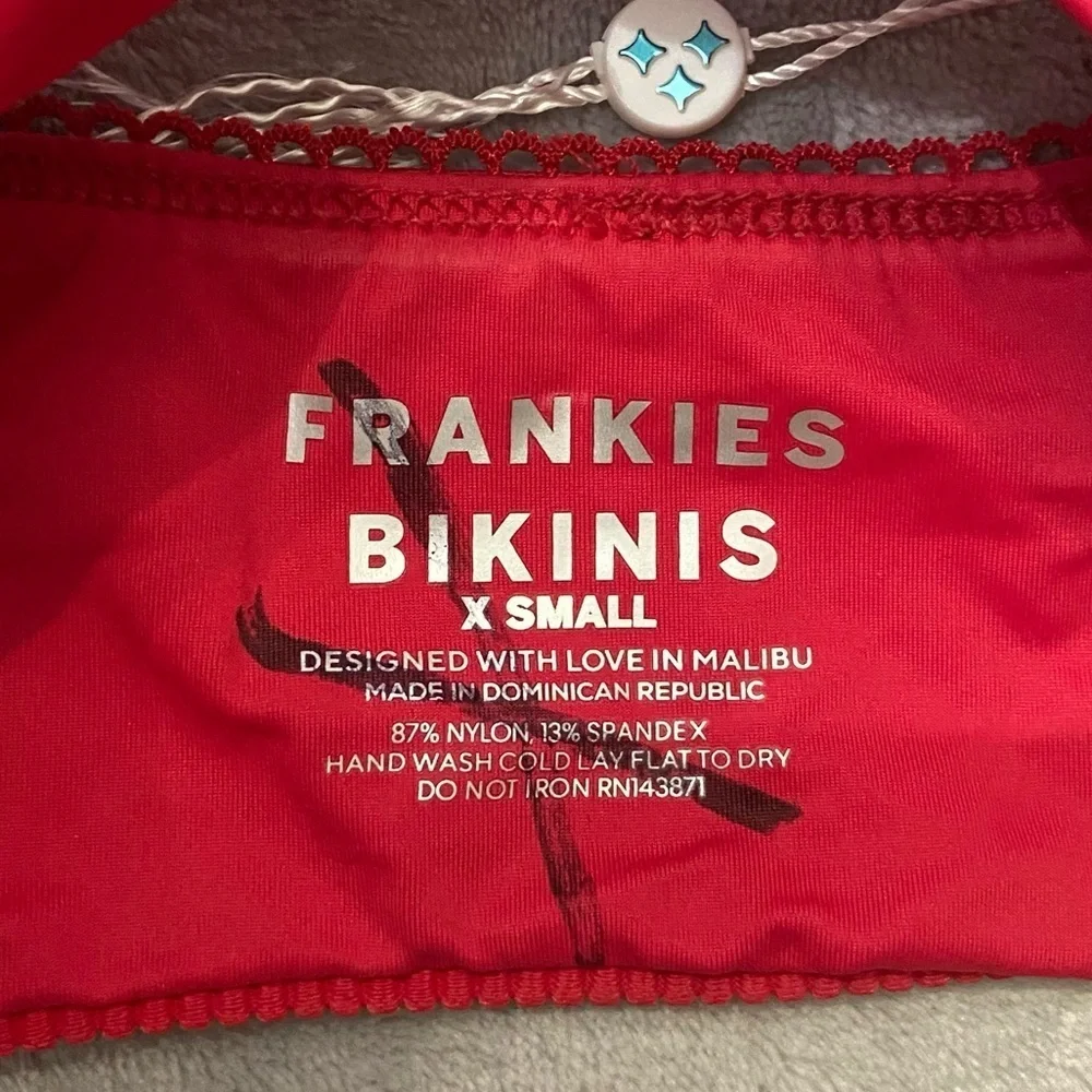 New! Frankie’s Bikinis Cleo Ribbed Bikini Top Red 10711